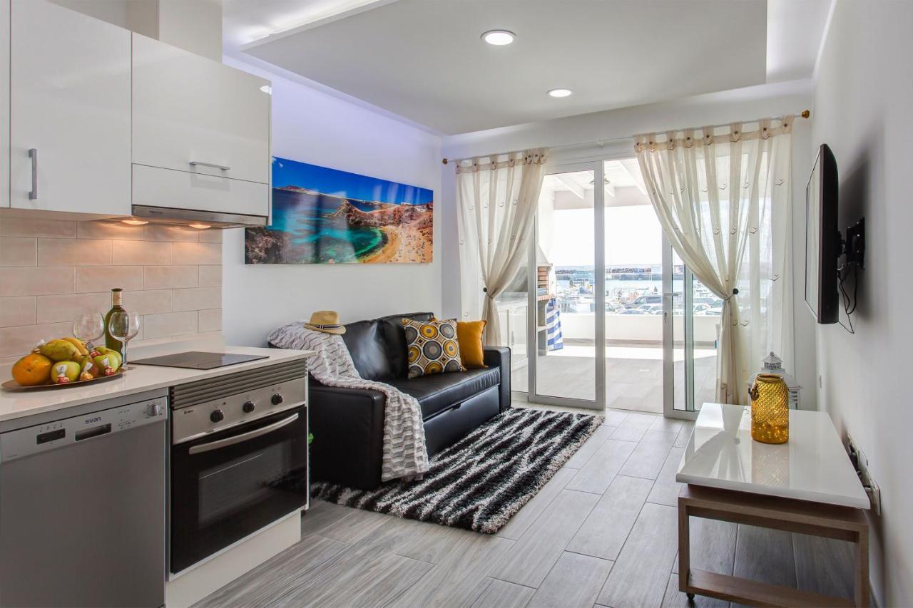 El Galeon Apartment Playa Blanca  Exterior photo